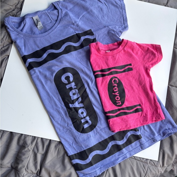 Gildan Other - Bundle Womens Kids Crayon Graphic Tees in Purple & Pink Halloween Costume Fun